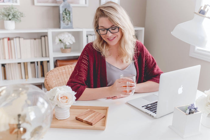 5 Things Your Work-from-Home Desk Absolutely Needs