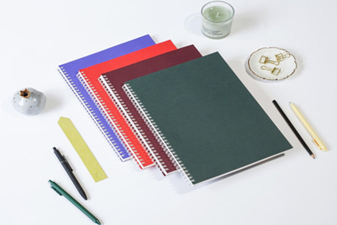 5 Tips To Keep Your Work Desk Absolutely Clutter-Free
